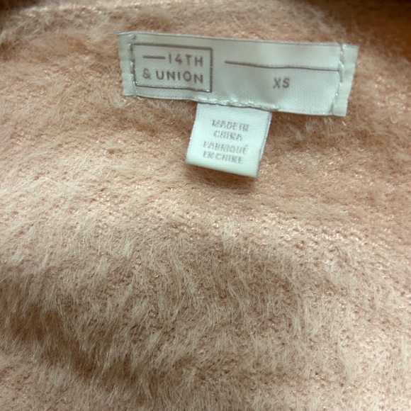 FREE (see details) Pink fuzzy open front long cardigan - Picture 2 of 7